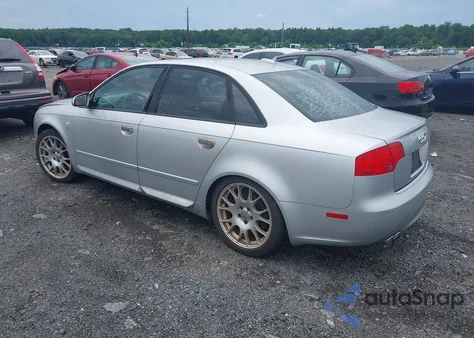 2006 Audi S4 4.2 from USA, damaged, VIN WAUGL78EX6A192221